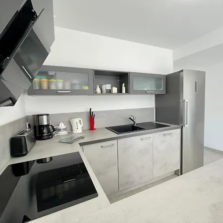 Semesterbostad Maison Familiale Recente Avec Jardin, Et Commerces A Pied, 6 Couchages, Wifi, Parking Privatif - Fr-1-231-297 *