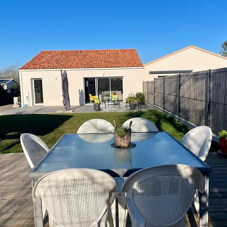 Maison Familiale Recente Avec Jardin, Et Commerces A Pied, 6 Couchages, Wifi, Parking Privatif - Fr-1-231-297 *