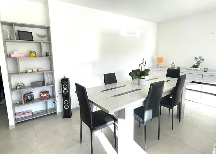 Hébergement de vacances Maison Familiale Récente Avec Jardin, Et Commerces à Pied, 6 Couchages, Wifi, Parking Privatif - Fr-1-231-297