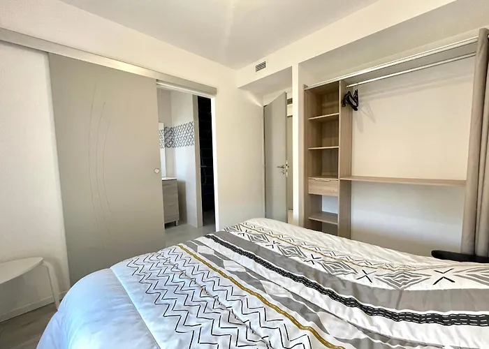 Hébergement de vacances Maison Familiale Récente Avec Jardin, Et Commerces à Pied, 6 Couchages, Wifi, Parking Privatif - Fr-1-231-297